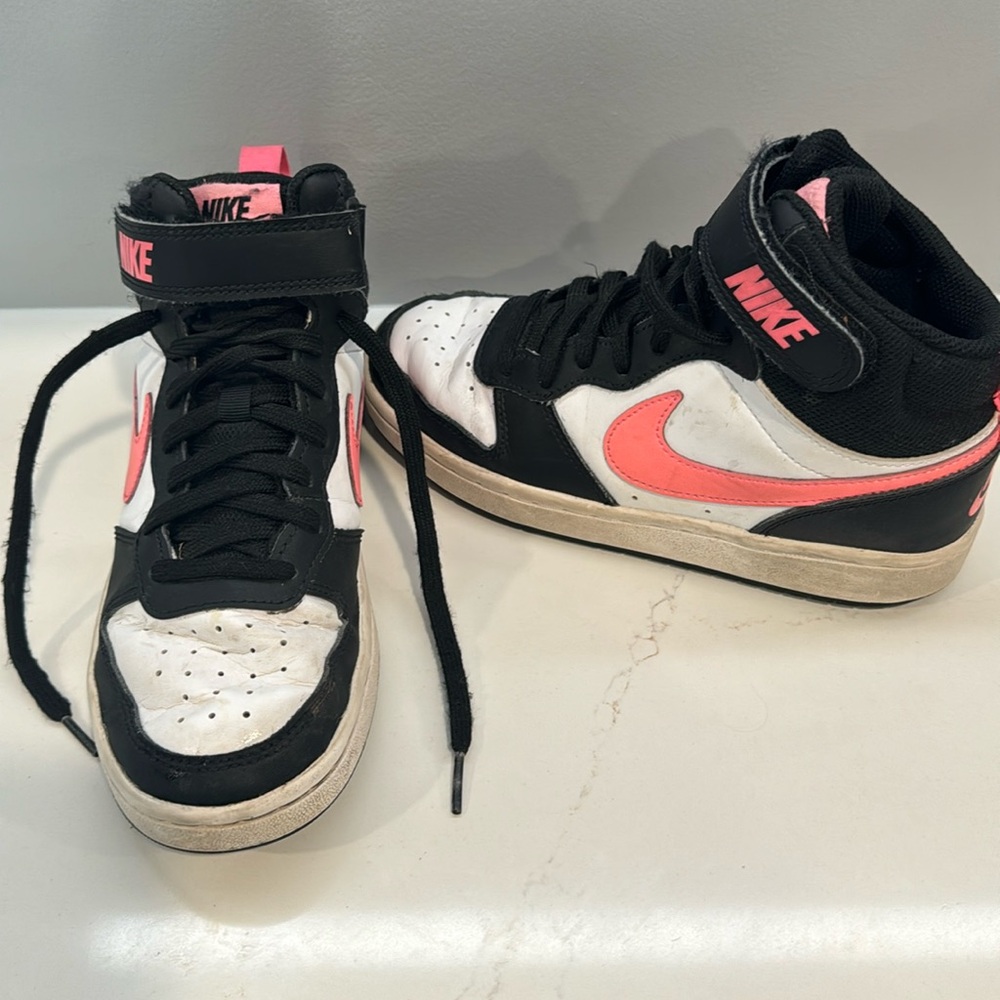 Nike high tops -youth size 4Y